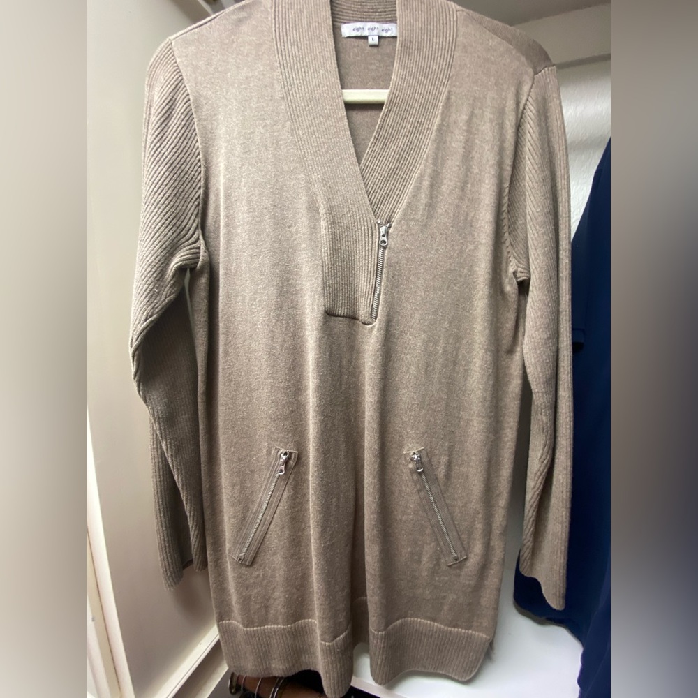 Large V neck taupe sweater